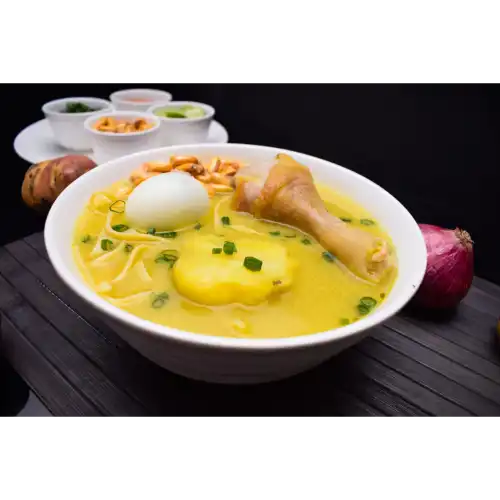 Caldo de Gallina con Presa