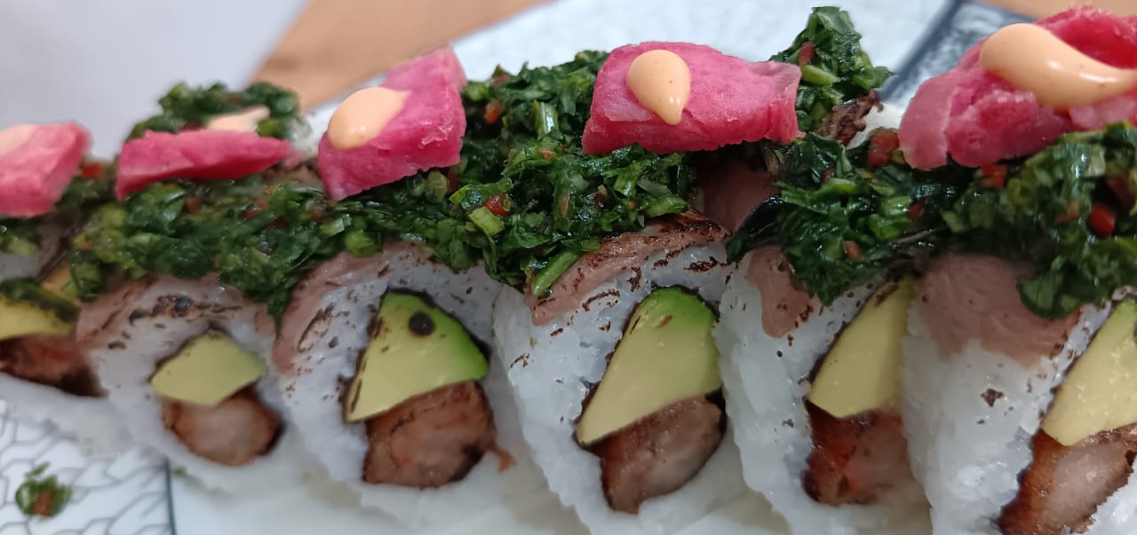 Maki parrillero Roll