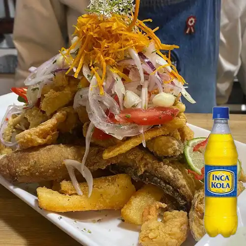 Combo Chicharrón de Pescado + Inca Kola Orig 600ml