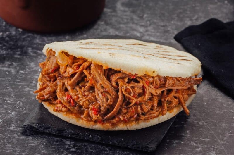 Empanada de Carne Mechada