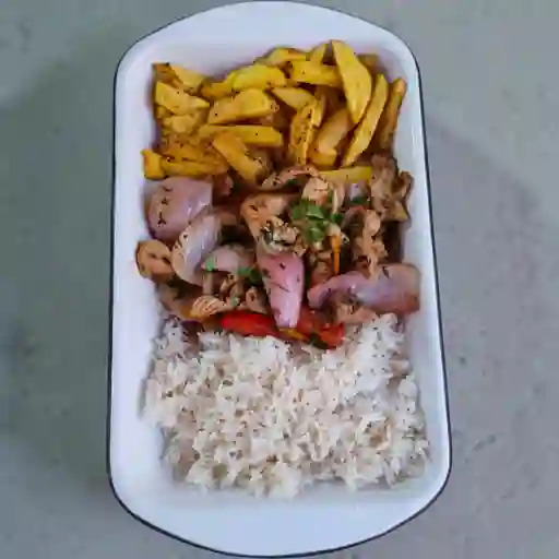 Pollo Saltado