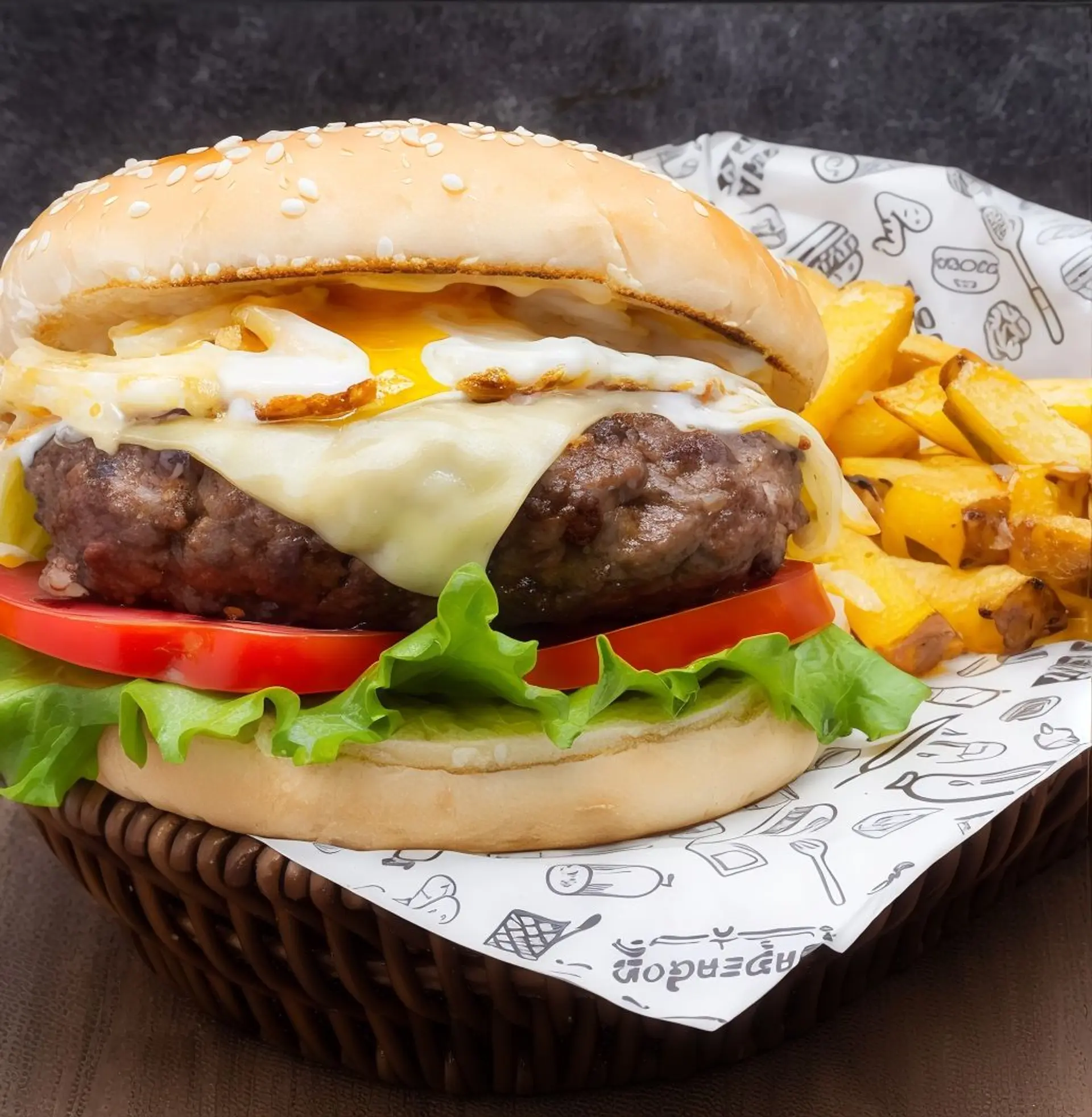 Royal Burger Con Papas Fritas