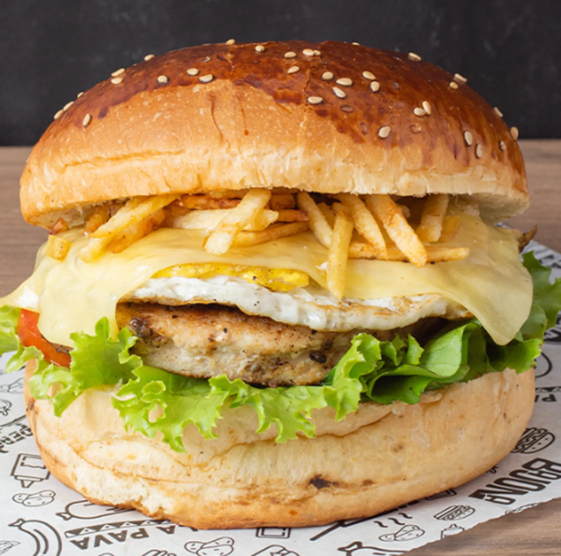 Crispy Chicken Con Papas Fritas