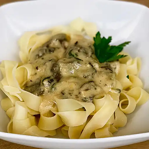 Pasta al pesto fusión francesa