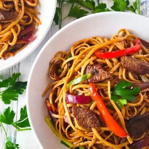 Tallarin saltado clasico