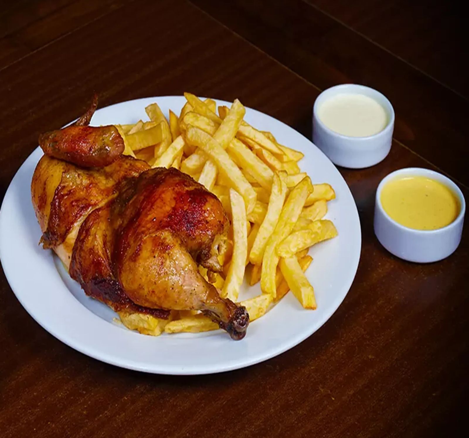 1/2 pollo a la brasa + papas