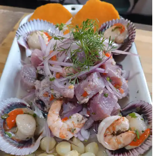 Ceviche Mixto