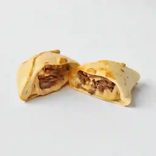Empanada de Carne Mechada