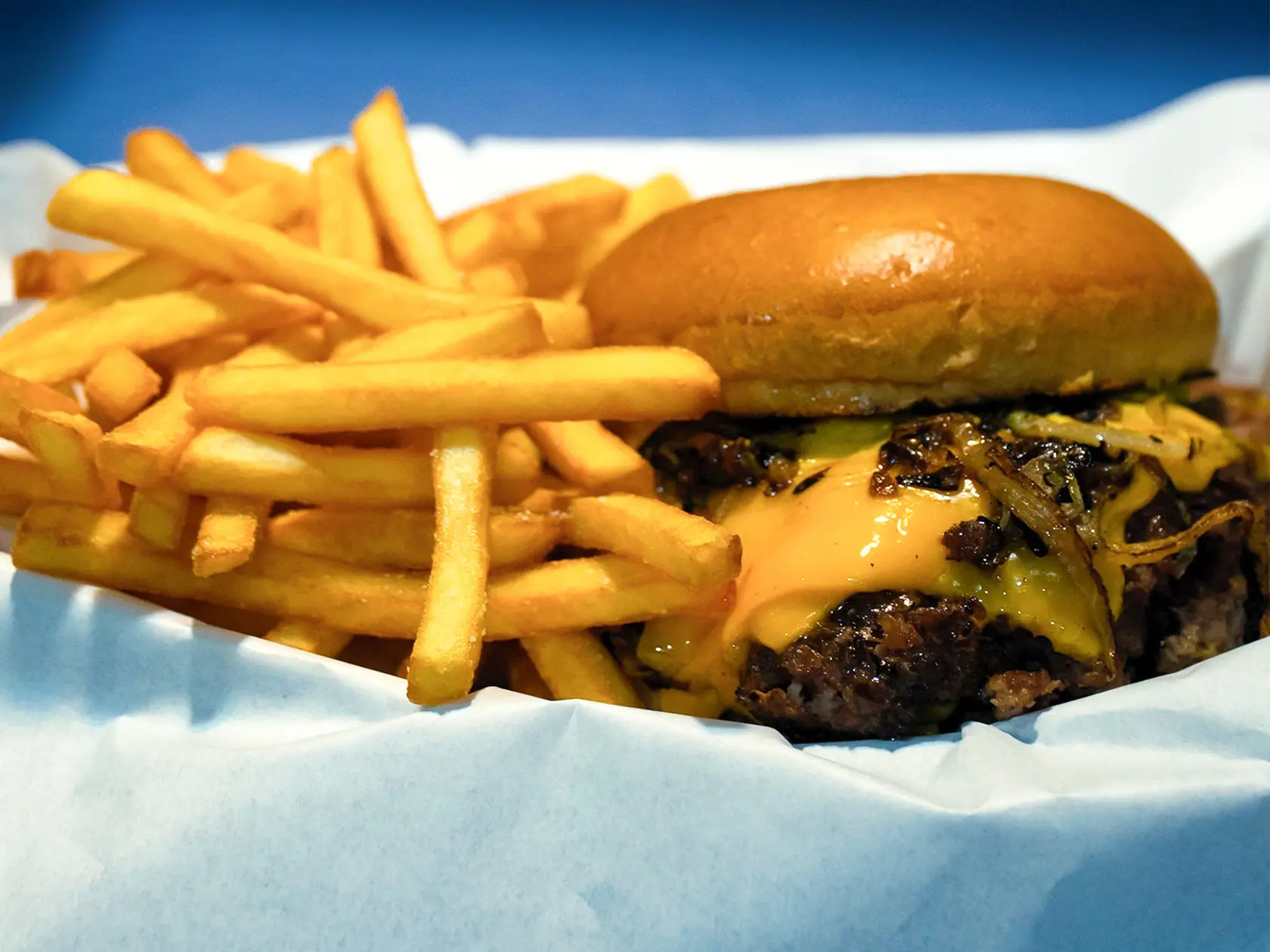 Chessebuger baby+papas grandes